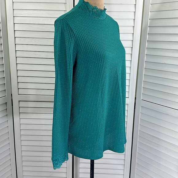 LOGO By Lori Goldstein Waffle Top Size Medium Pockets NWOT - Picture 9 of 12